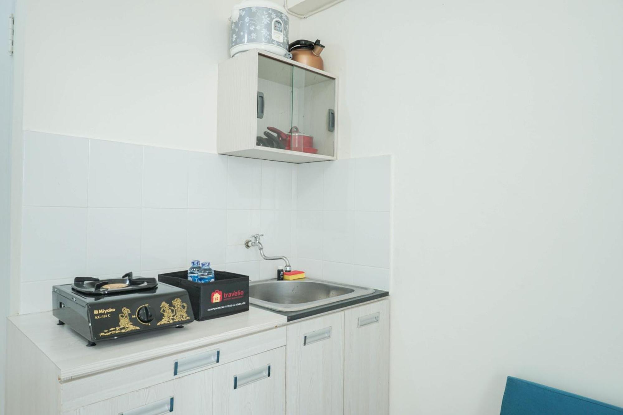 Apartment Cozy And Simply 1br Pramuka By Travelio Jakarta