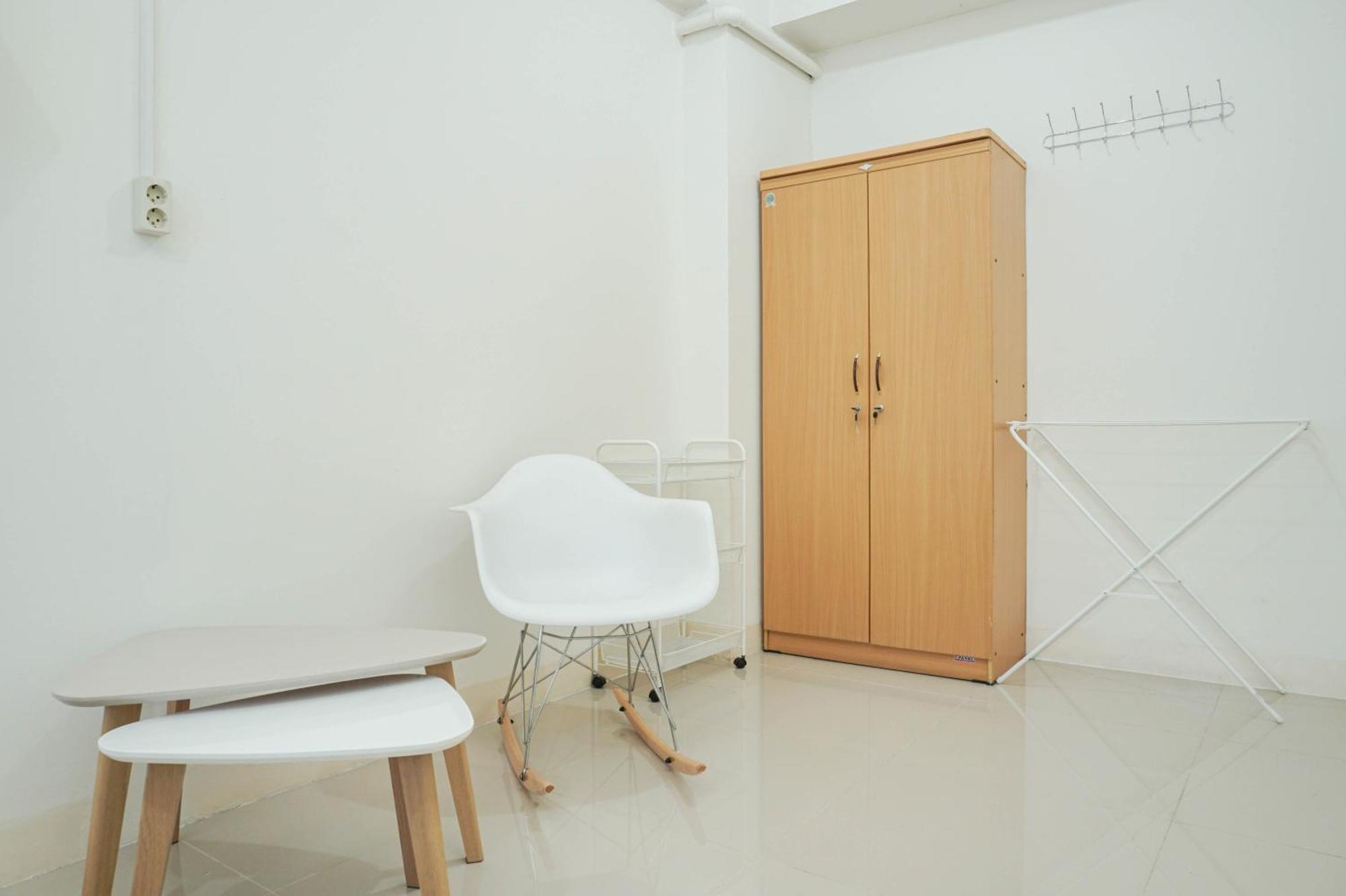 Cozy And Simply 1br Pramuka By Travelio *