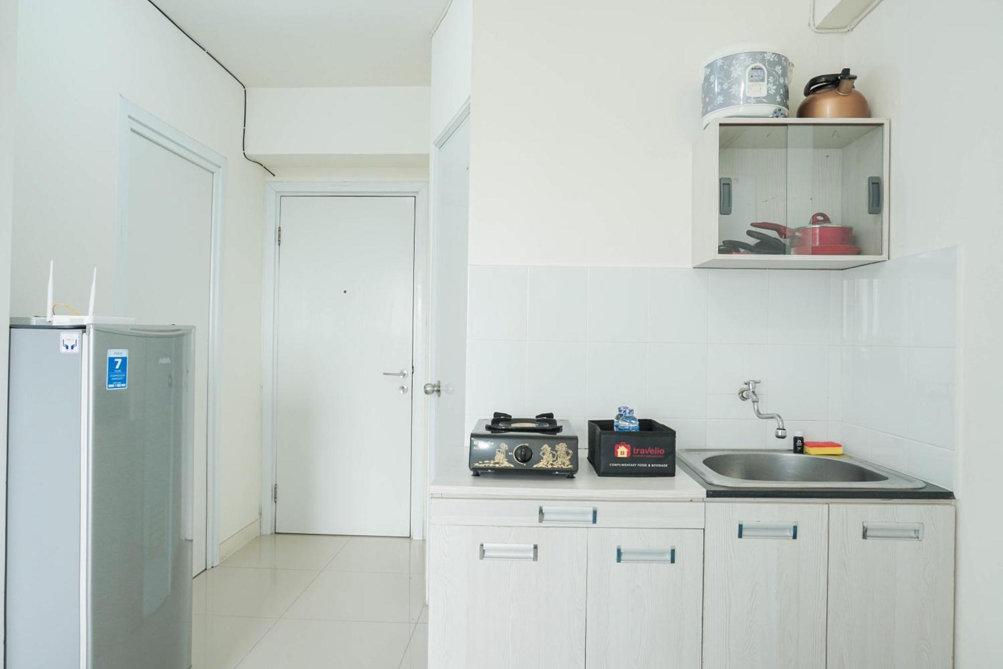 Cozy And Simply 1br Pramuka By Travelio Apartment